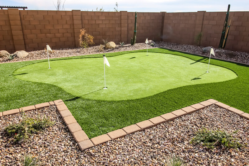 A Backyard Putting Green is Easy to Maintain and Practice on